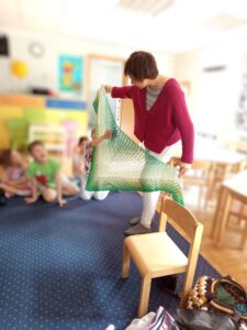 Read more about the article Kim jest dziewiarka?Zajęcia z przedszkolakami