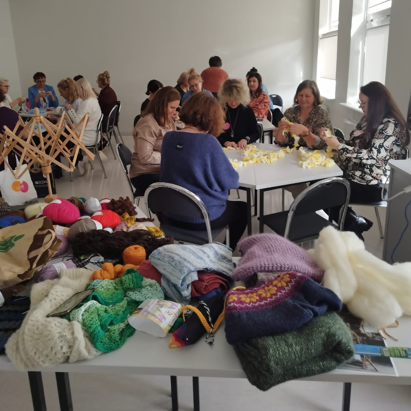 BiblioLab i warsztaty włóczkowe